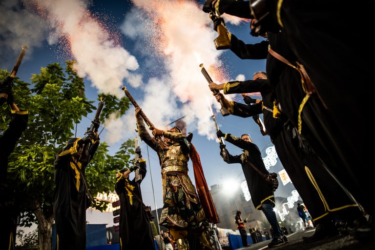 Moros-y-Cristianos-en-Orihuela-infosvalencia