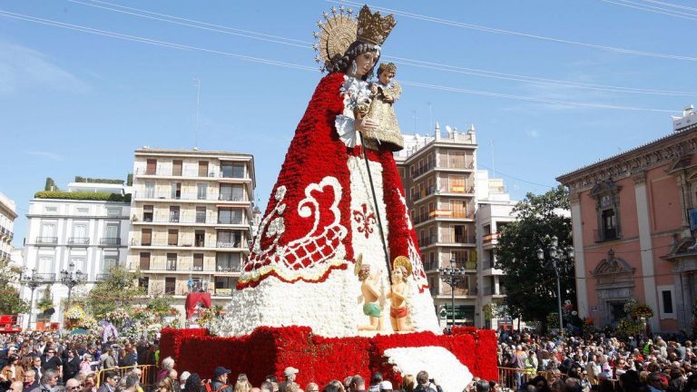 ofrenda-virgen-desamparados-infosvalencia